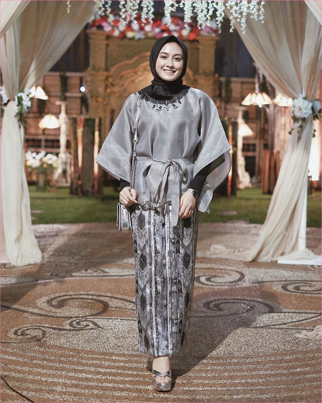 Outfit Baju Kondangan Berhijab Ala Selebgram 2019