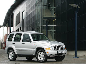 Jeep Cherokee UK Version 2005 (5)