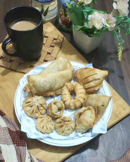 Qeema Samosa Recipe With Folding Techniques with step by step photos and video