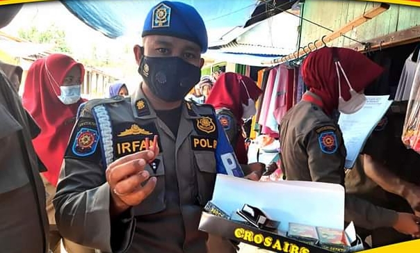 Tegakan Perda, Dinas Satpol PP & Damkar Padang Pariaman Tertibkan Pedagang Petasan