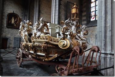 黄金の馬車　Car d'Or