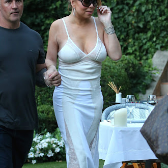 Mariah Carey during a private dinner in St Tropez July 19-2016 082.jpg