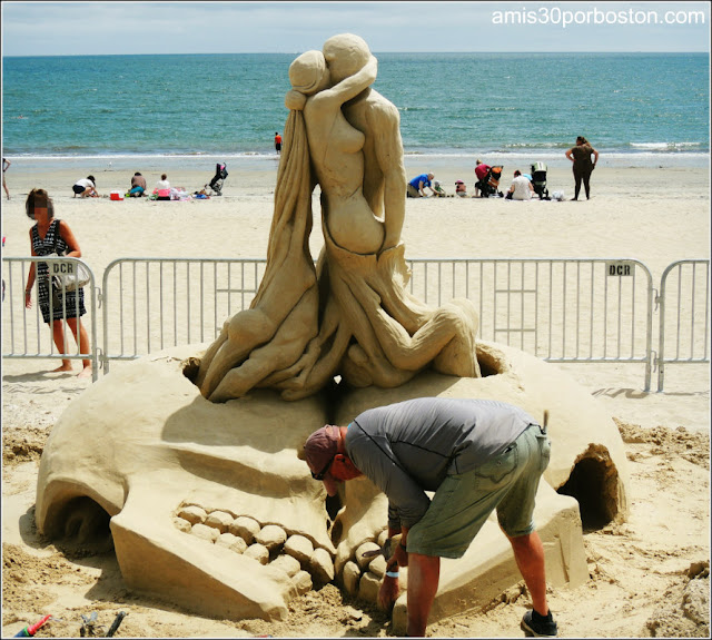 Festival Internacional de Esculturas de Arena de Revere: "True Love is Eternal"