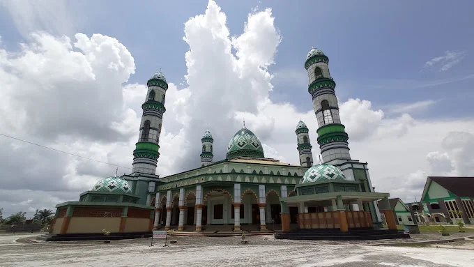 Masjid Wahyu Al-Hadi (Islamic Center Kota Sampit)