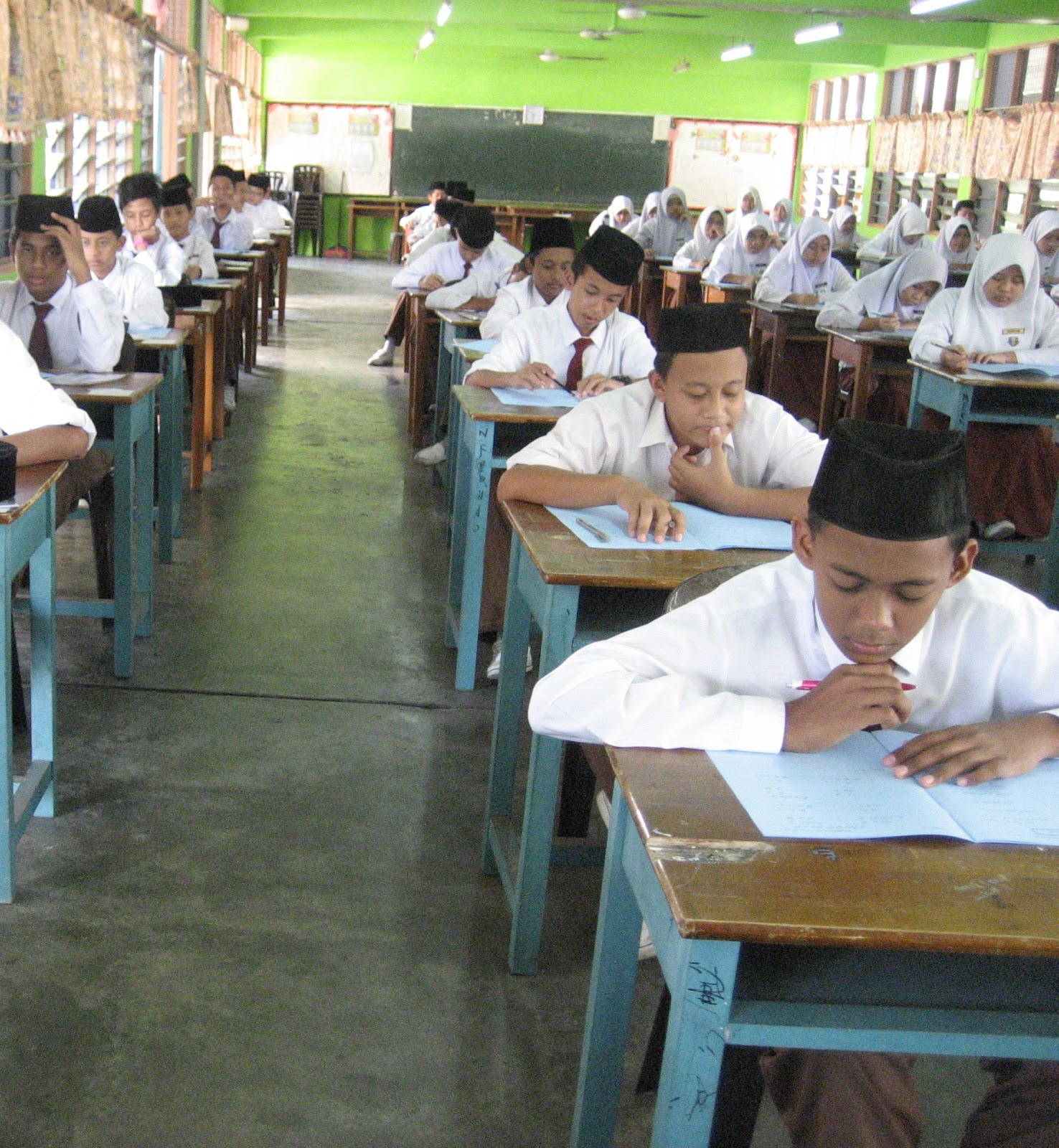 SEKOLAH AGAMA KG.MELAYU PANDAN: Gambar Peperiksaan SDKA 2012