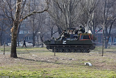 Russian tanks with laser weapons spotted in Mariupol region