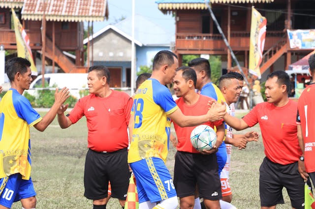 PIALA FORKOPIMCA U-39, TIM KESEBELASAN POLSEK INDRAPURA MENANG TELAK 4:1 ATAS SERUNAI FC