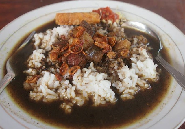 Cara praktis membuat nasi rawon super enak