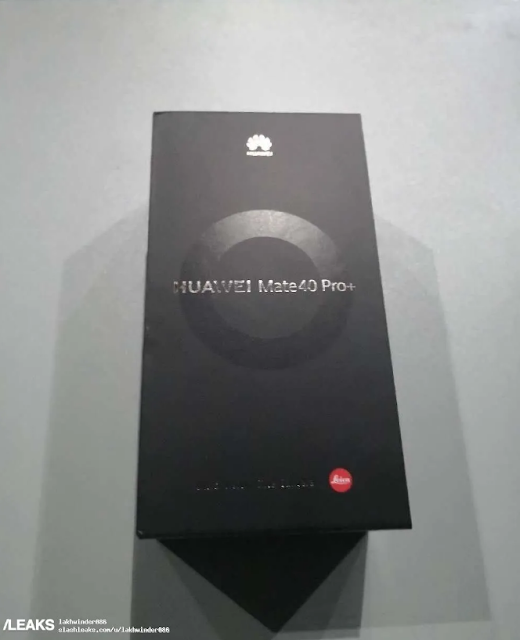 يظهر صندوق البيع بالتجزئة لهاتف Mate 40 Pro Plus