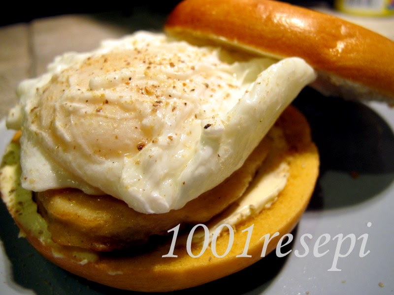 Koleksi 1001 Resepi: bagels bread and poached eggs