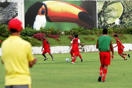 América treinando