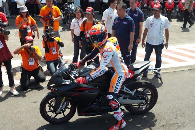 Om Telolet Om, Kicau Marc Marquez