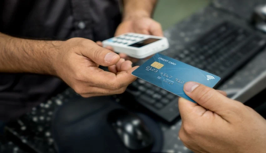 Bireysel kredi kartı borçlanmaları geçen yıla göre 2,77 kat arttı