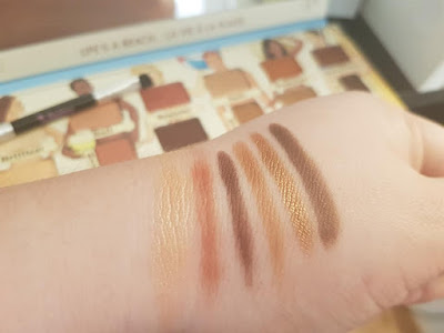Eyeshadow Palette Nude Beach from theBalm swatches up