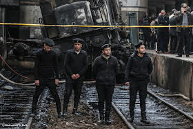  Security forces in front of the locomotive by photojournalist Mohamed El-Raey 