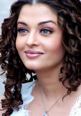 Aishwarya Rai Latest Hairstyles, Long Hairstyle 2011, Hairstyle 2011, New Long Hairstyle 2011, Celebrity Long Hairstyles 2137