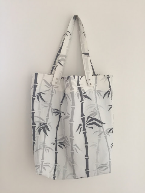 Diary of a Chain Stitcher: Pattern Fantastique Genoa Tote in Bamboo Custom Print Canvas from Fashion Formula