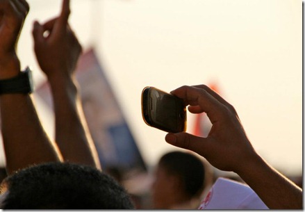 tahrir-handy[1]