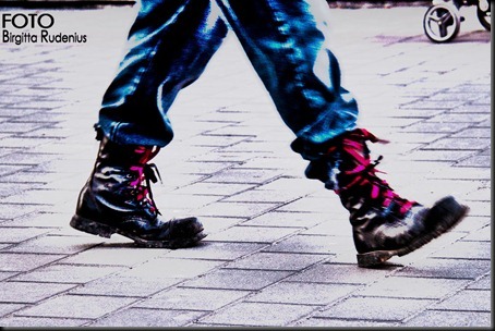 feet_20120321_br
