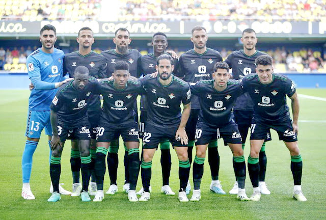 REAL BETIS BALOMPIÉ. Temporada 2023-24. Rui Silva, Luiz Felipe, Borja Iglesias, Luiz Henrique, Germán Pezzella, Guido Rodríguez. Youssouf Sabaly, Abner Vinícius, Isco, Ayoze y Marc Roca. VILLARREAL C. F. 1 🆚 REAL BETIS BALOMPIÉ 2 Domingo 13/08/2023, 19:30 horas. Campeonato de Liga de 1ª División, LaLiga EASports, jornada 1. Villarreal, Castellón, estadio de La Cerámica: 17.825 espectadores. GOLES: ⚽0-1: 20’, Ayoze. ⚽1-1: 61’, Jorge Cuenca. ⚽1-2: 90+5’, Willian José.