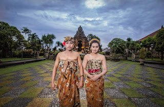 peranan-teknologi-informasi-pariwisata-budaya-Bali