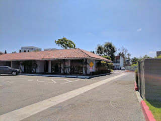 The front of Dr Riichiro Miwa Psychological Services in Newport Beach near John Wayne Airport