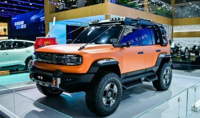 The Beijing Auto Show in Jietu showcases innovative hybrid off-road technology