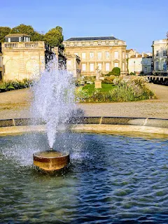 Images of France: Fountain in a garden in Bordeaux City