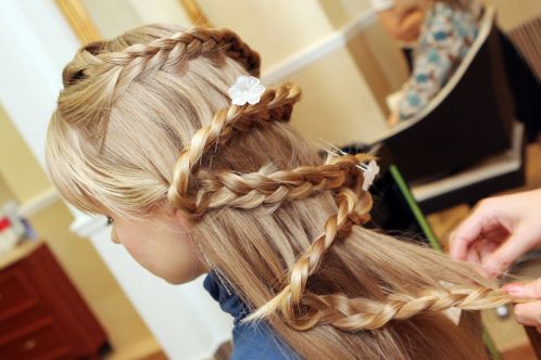 New Amazing Hairstyle for Little Girls