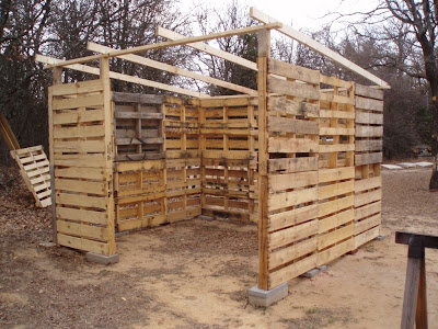 Wood Shed Made From Pallets