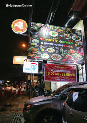 D’PENYETZ dan D’CENDOL Bandung, Nikmat di Lidah Pas di Kantong