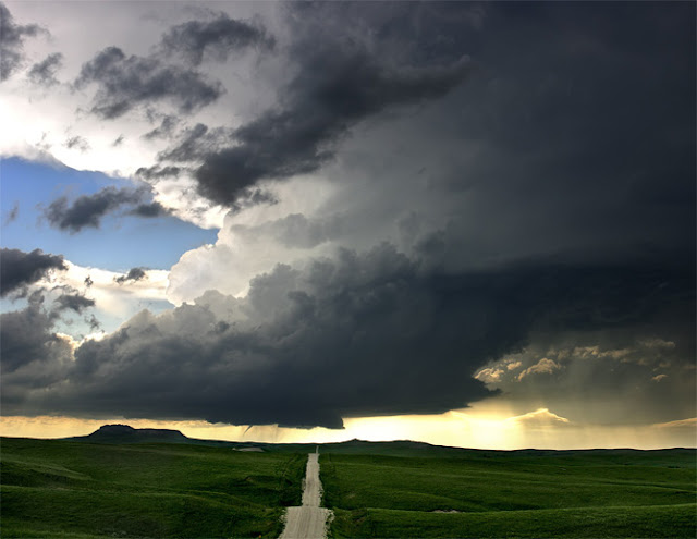 Tormentas y Tornados