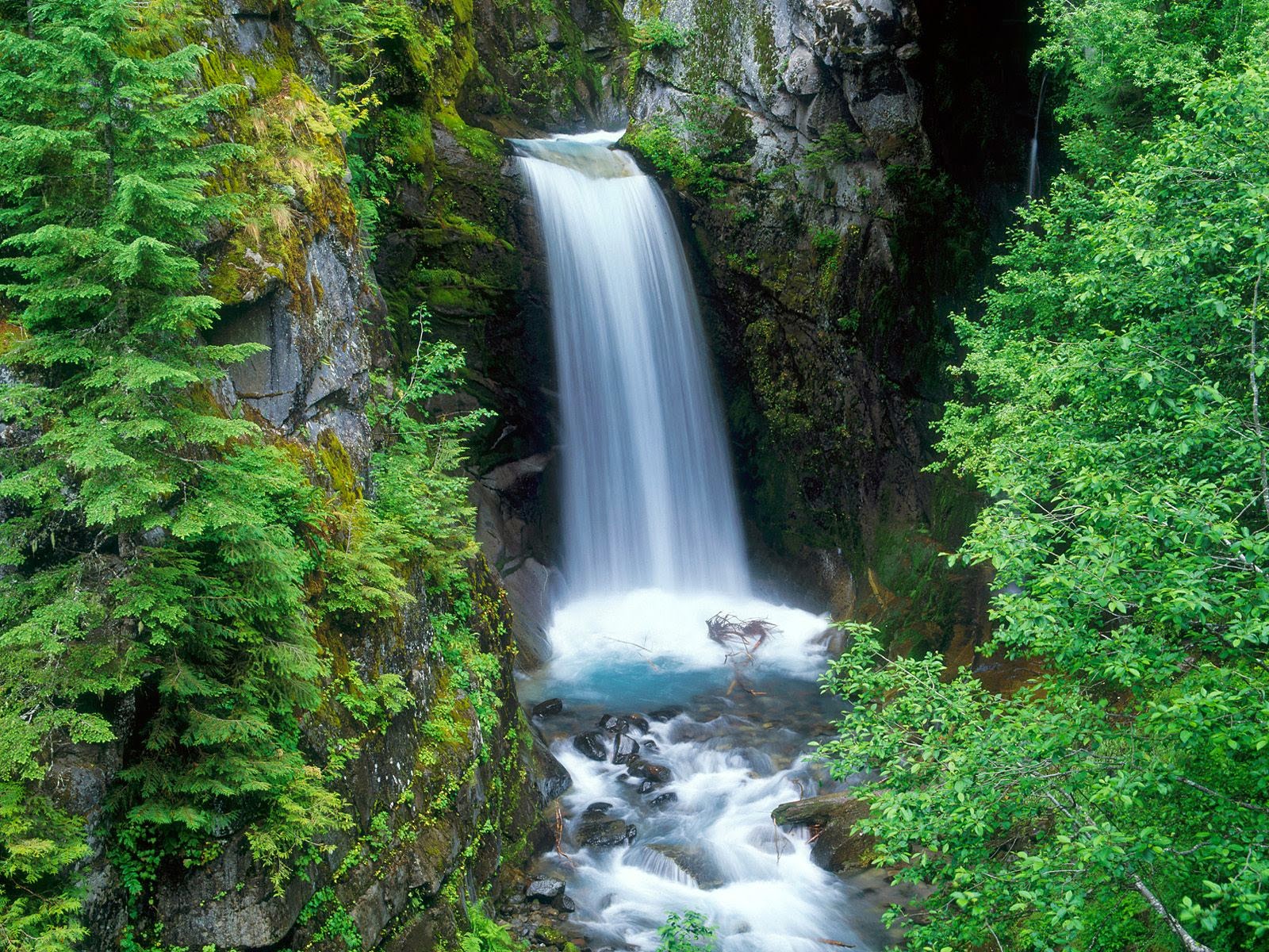 Pemandangan Air Terjun Terindah Di Dunia