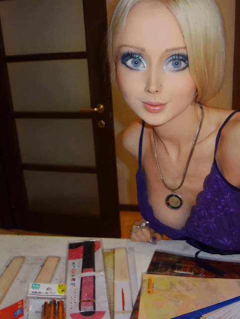 Valeria Lukyanova Hot Selfies