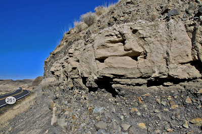 Ice Age Floods rhythmites near Starbuck, WA.