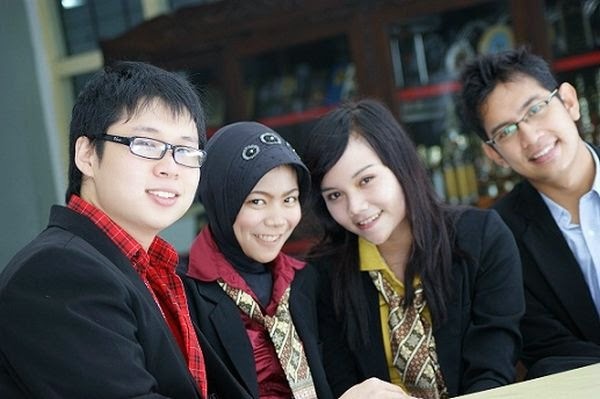terjun industri