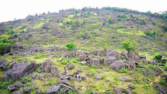 Núi Kéo Lạn trên đất Bình Liêu