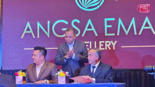 ANGSA EMAS JEWELLERY LANCAR KEAHLIAH AEJ TAKAFUL DAN ROZITA CHE WAN SEBAGAI MUSE KOLEKSI LEBARAN