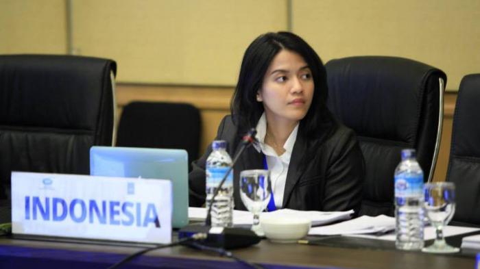 Foto Cantik dan Biodata Nara Masista Rakhmatia diplomat Muda Indonesia