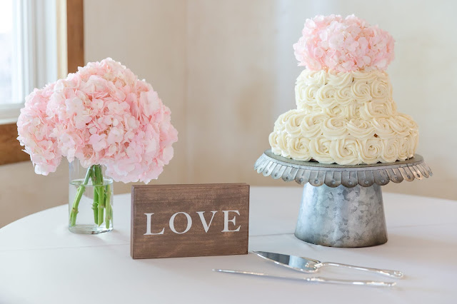 Wedding Decor and cake at Shenandoah Mill 