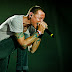 Vocalist Linkin Park, Chester Bennington Meninggal Bunuh Diri