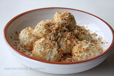 potato_dumplings_with_sesame_filling