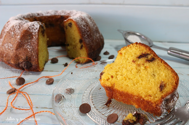 Bundt de naranja y chips de chocolate. Julia y sus recetas