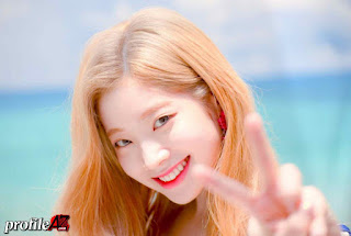 Cool Photos of Twice Dahyun on the beach