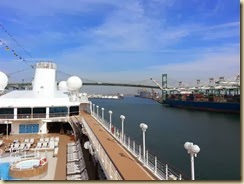 20140218_San Pedro harbor from ship (Small)