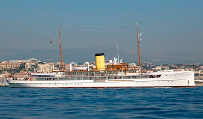 Charter SS DELPHINE with Paradise Connections Yacht Charters