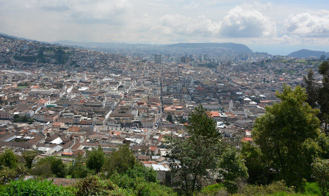 El Panecillo hill city centre Quito