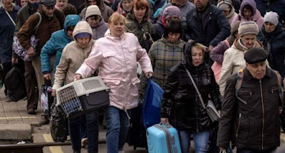 Власти призвали эвакуироваться население Донецкой и Луганской областей