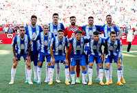 R. C. D. ESPANYOL DE BARCELONA. Temporada 2022-23. Leandro Cabrera, César Montes, Pacheco, Sergi Gómez, Joselu. Sergi Darder, Denis Suárez, Óscar Gil, Nico Melamed, Javi Puado, Brian Oliván. SEVILLA F. C. 3 🆚 R. C. D. ESPANYOL DE BARCELONA 2 Jueves 04/05/2023, 19:30 horas. Campeonato de Liga de 1ª División, jornada 33. Sevilla, estadio Ramón Sánchez Pizjuán: 35.391 espectadores. GOLES: ⚽1-0: 22’, Bryan Gil. ⚽1-1: 29’, Rekik, en propia puerta. ⚽1-2: 43’, Javi Puado. ⚽2-2: 69’, Lucas Ocampos, de penalti. ⚽3-2: 88’, Pape Gueye.