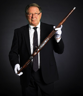 World's Most Expensive Shotgun Seen On www.coolpicturegallery.us